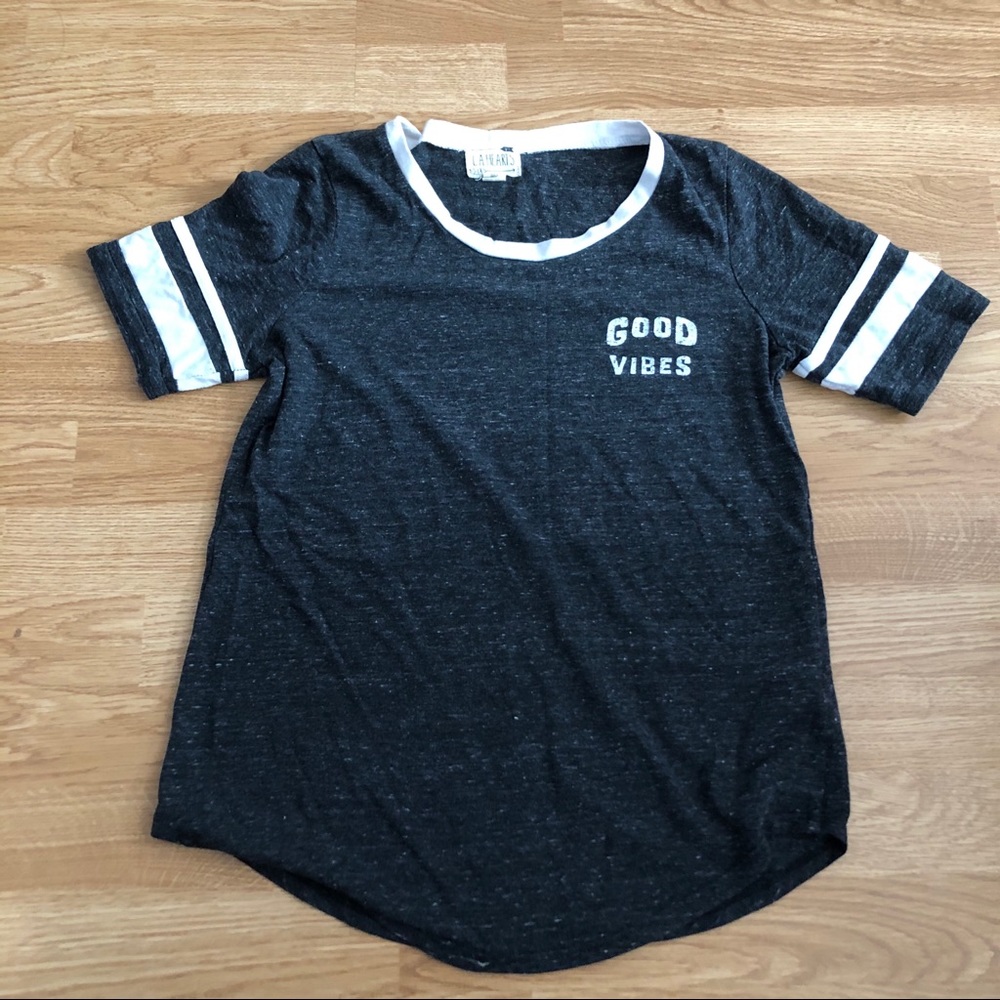 LA Hearts Good Vibes Graphic Tee